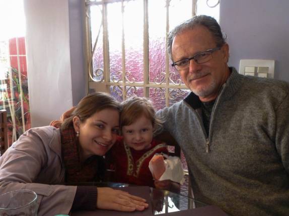 Almoço com o pai, irmã e sobrinha, em Curitiba, no Paraná